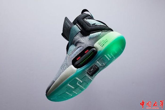 安踏儿童名为“X进化”的黑科技潮流机能鞋.jpeg